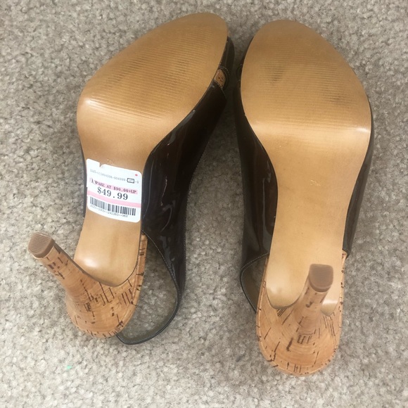 Guess Brown Patent Leather Peep Toe Slingback Heels - Picture 6 of 7